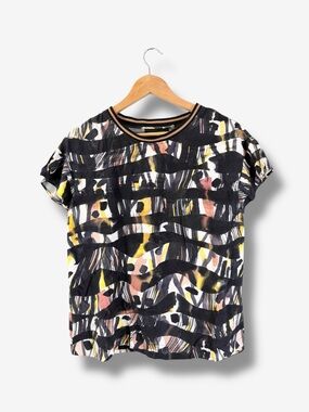 Karen by Simonsen Jenny KB T-Shirt Size 6 Black Print Crewneck Short Sleeve